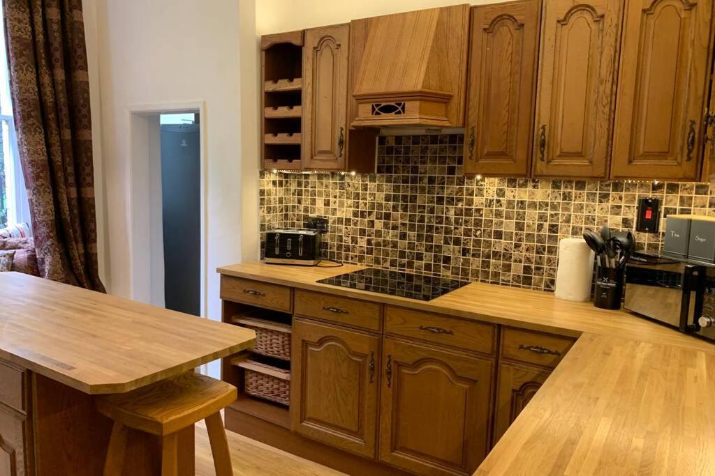 Luxurious Apartment In Historic Mansion - Sleeps 7 Ladock Exterior foto
