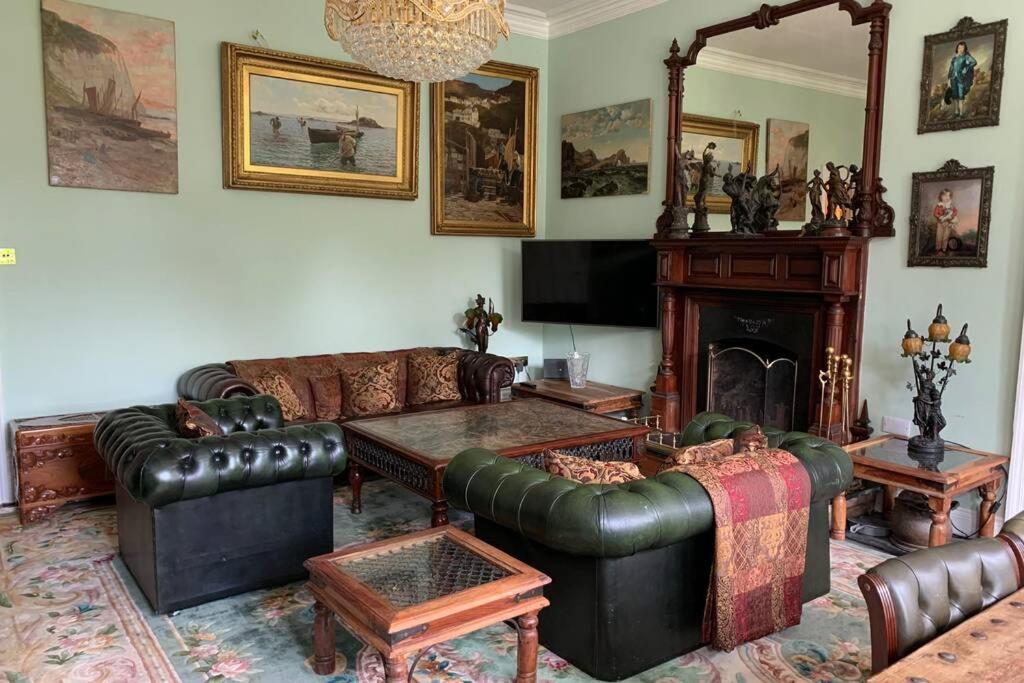 Luxurious Apartment In Historic Mansion - Sleeps 7 Ladock Exterior foto